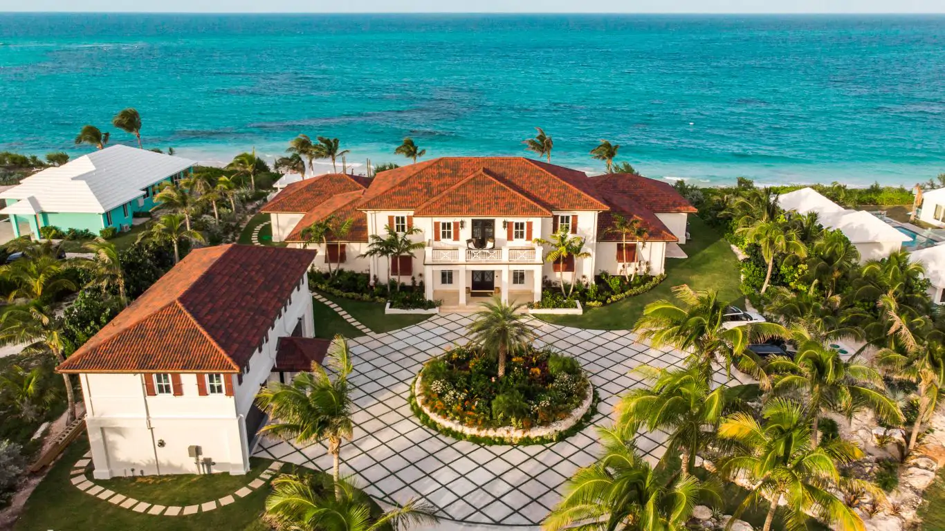 Snaresbrook Manor | Bahamas