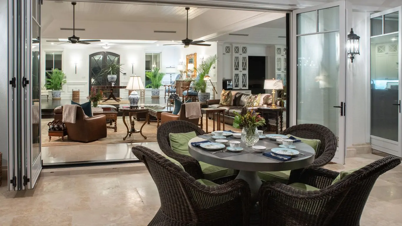 Snaresbrook Manor | Bahamas