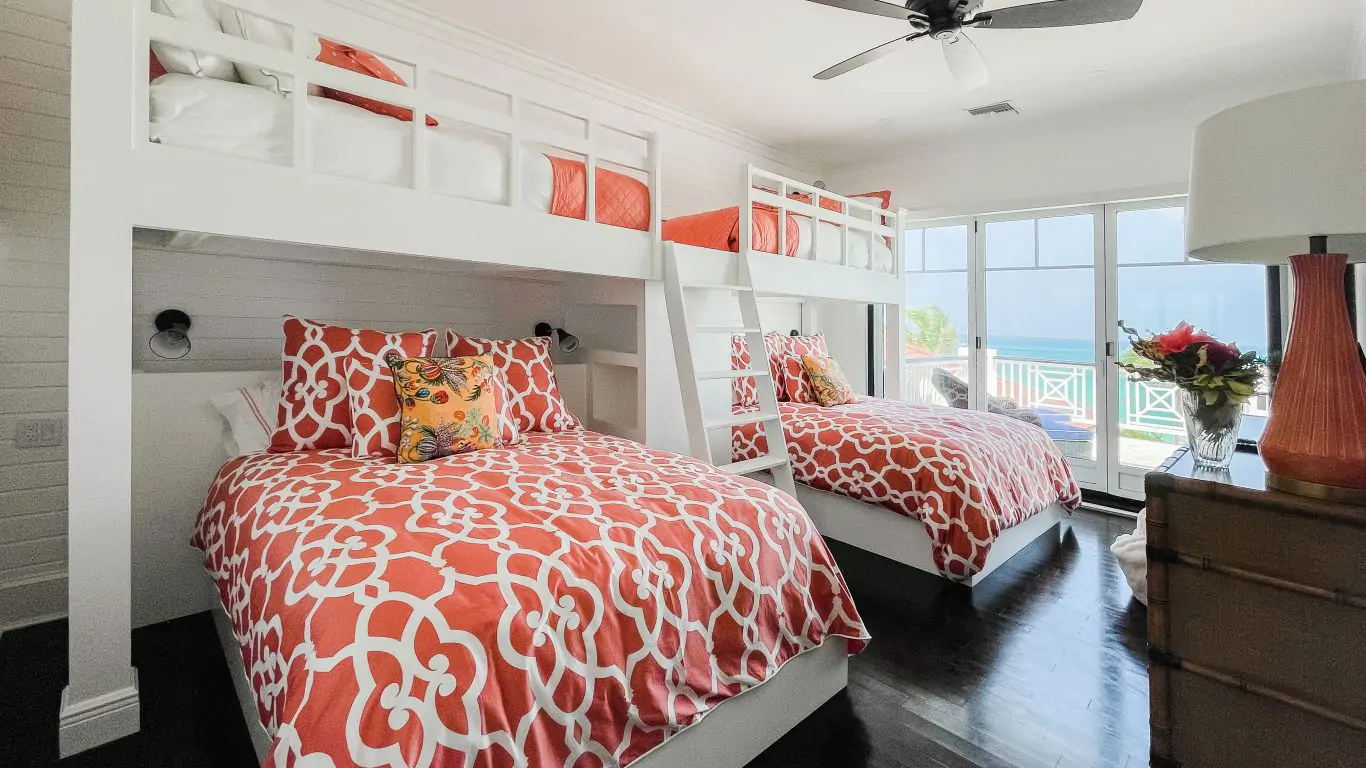 Snaresbrook Manor | Bahamas
