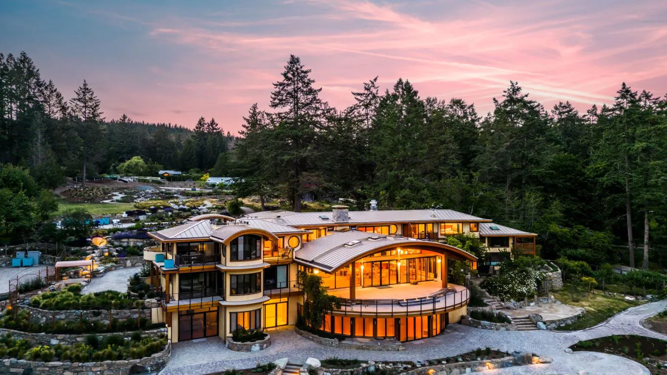 Villa Krystallos | Rest of British Columbia