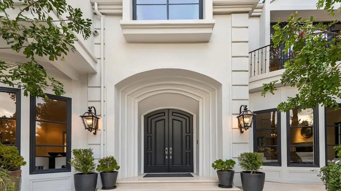 Villa Mila | Los Angeles