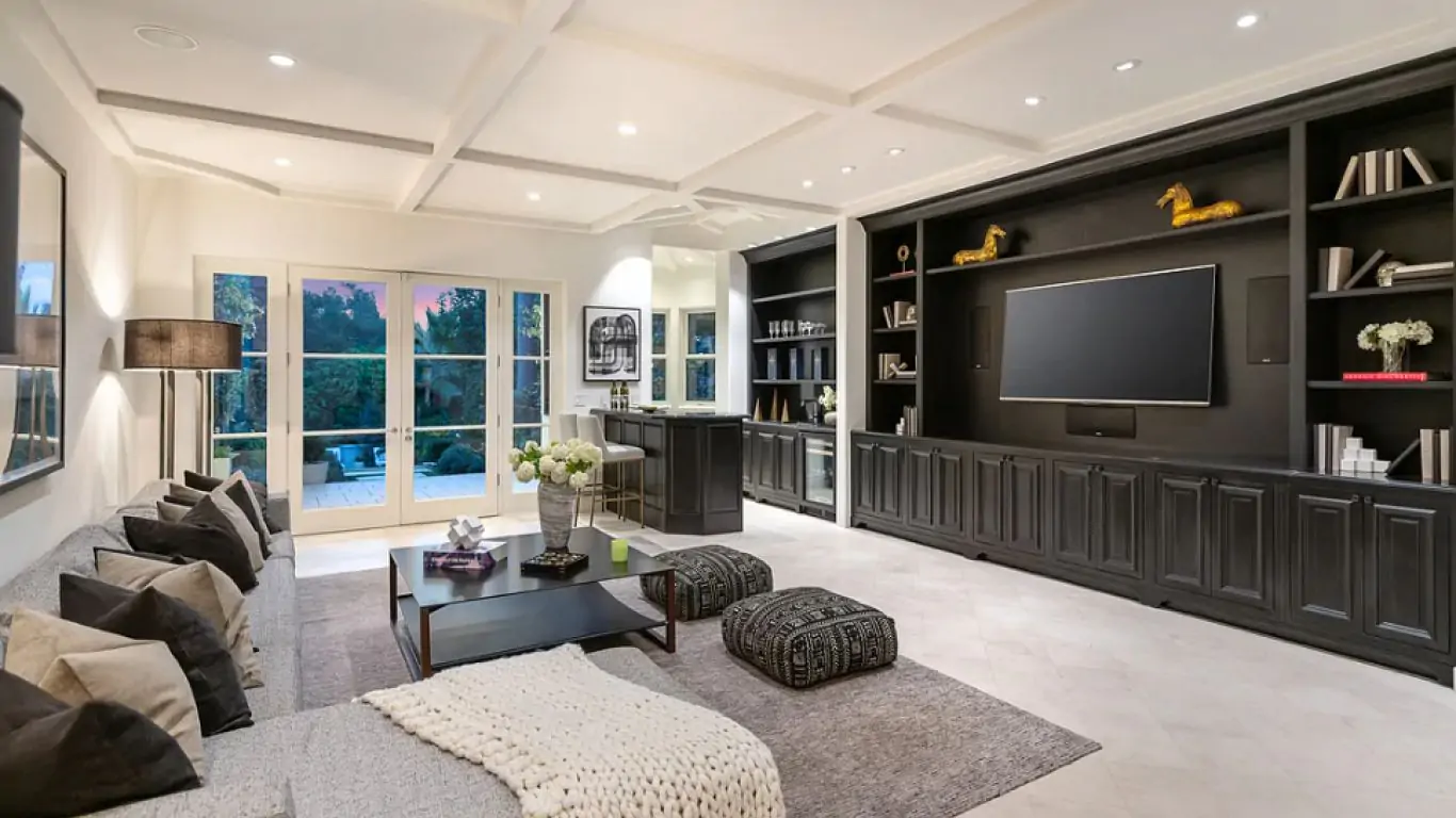 Villa Mila | Los Angeles