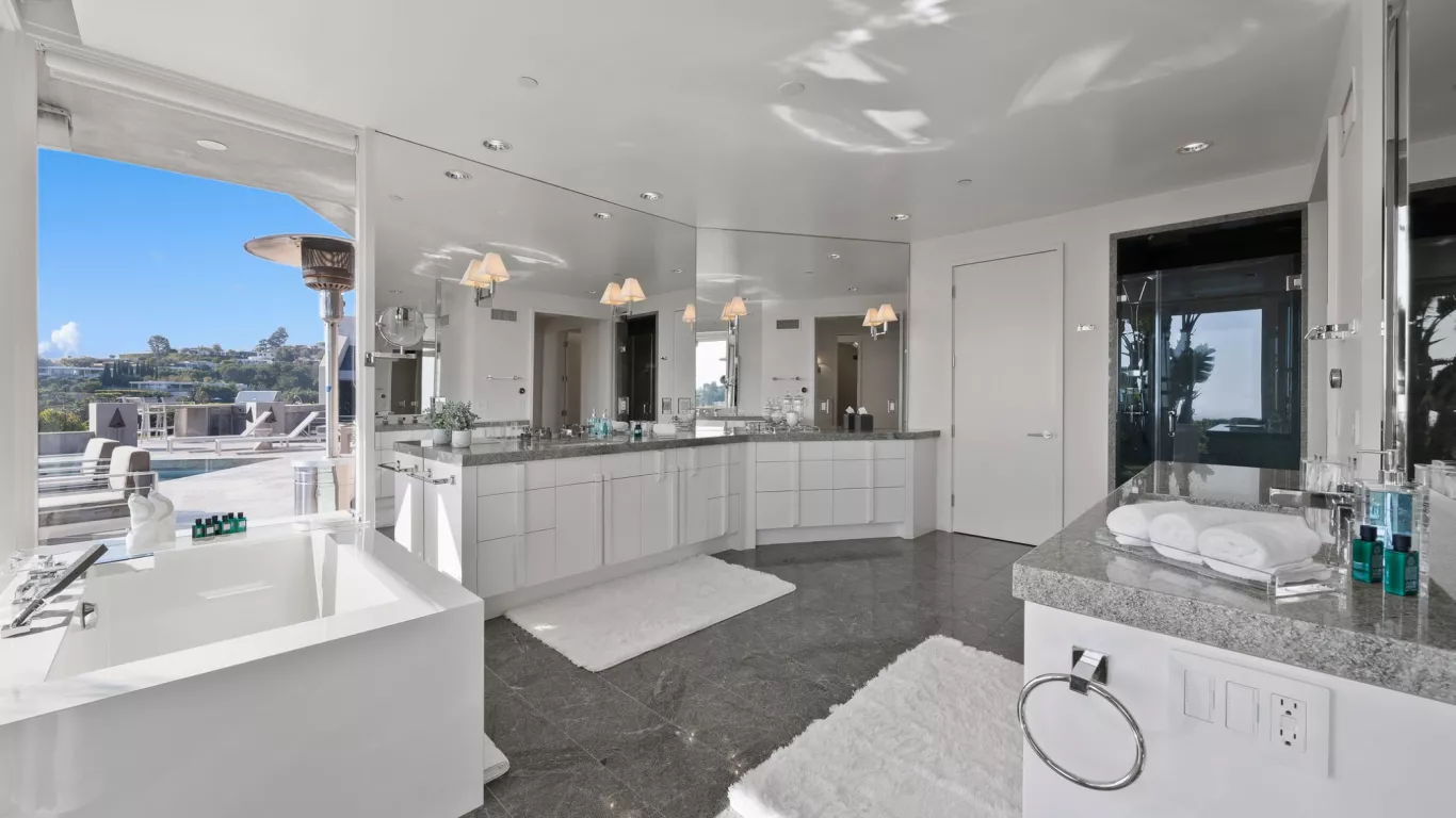 Villa Maggie | Los Angeles
