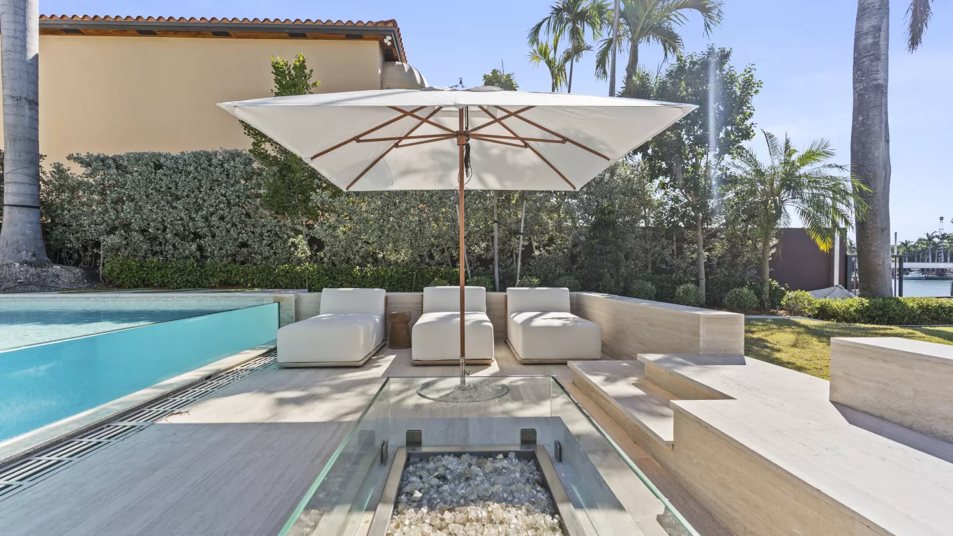 Villa Raya | Miami