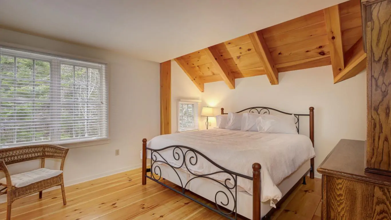 Villa Eastern Watch | Maine