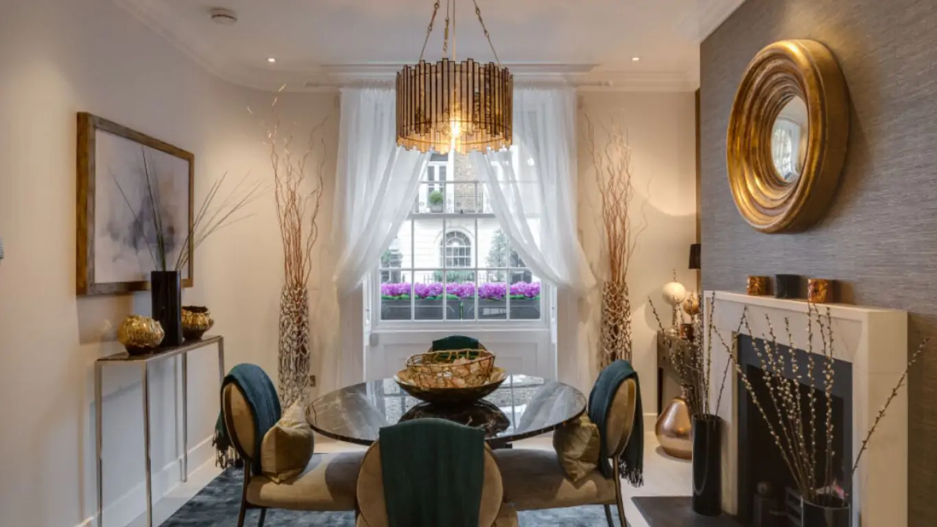 Townhouse Antoinette | London