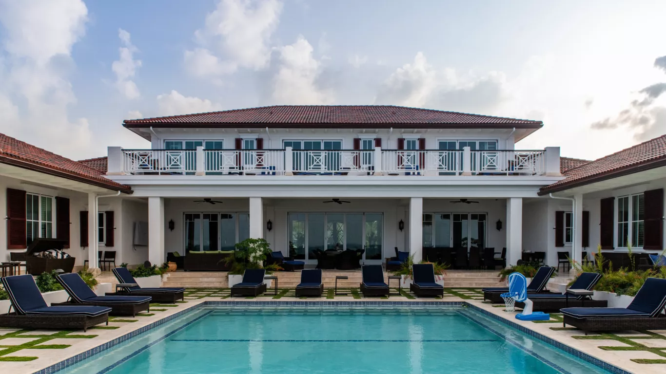 Snaresbrook Manor | Bahamas