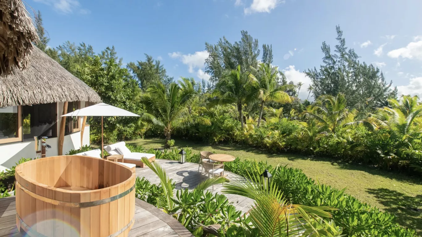 Motu Nao Nao Island | Pacific Ocean Islands