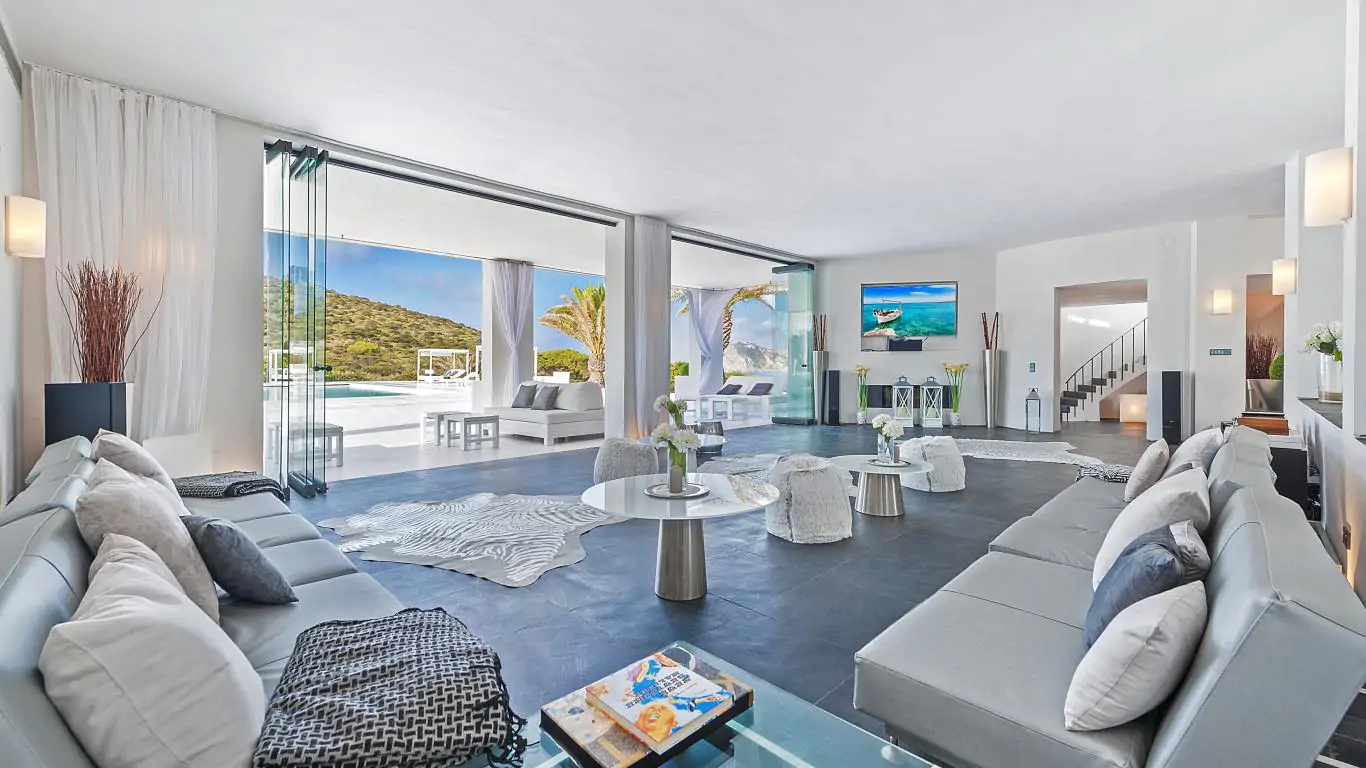 Tiana Island | Mediterranean Islands