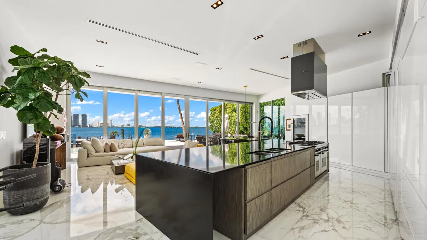 Villa Corra | Miami