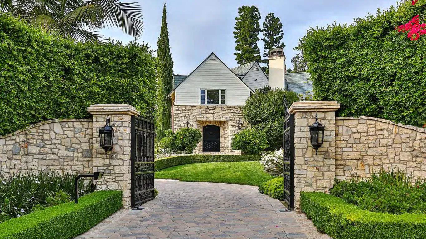 Villa Antonina | Los Angeles