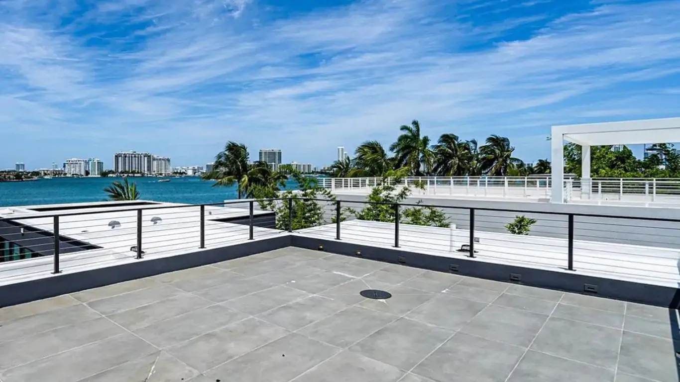 Villa Lanna | Miami