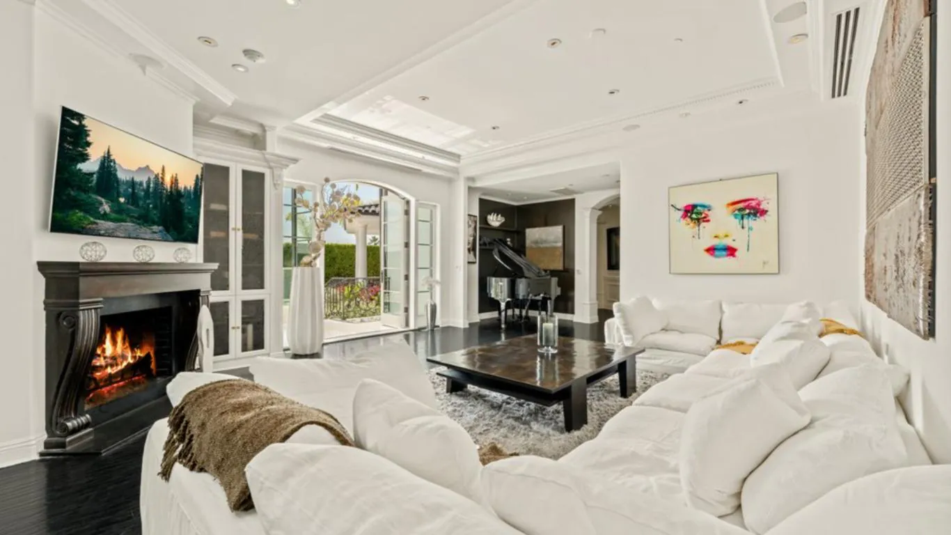 Villa Claire | Los Angeles