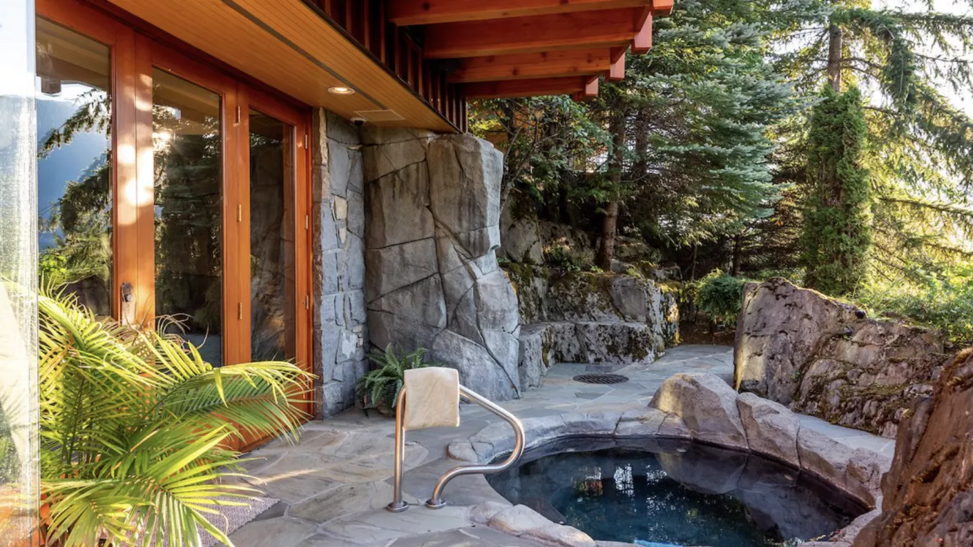 Chalet Akasha | Whistler