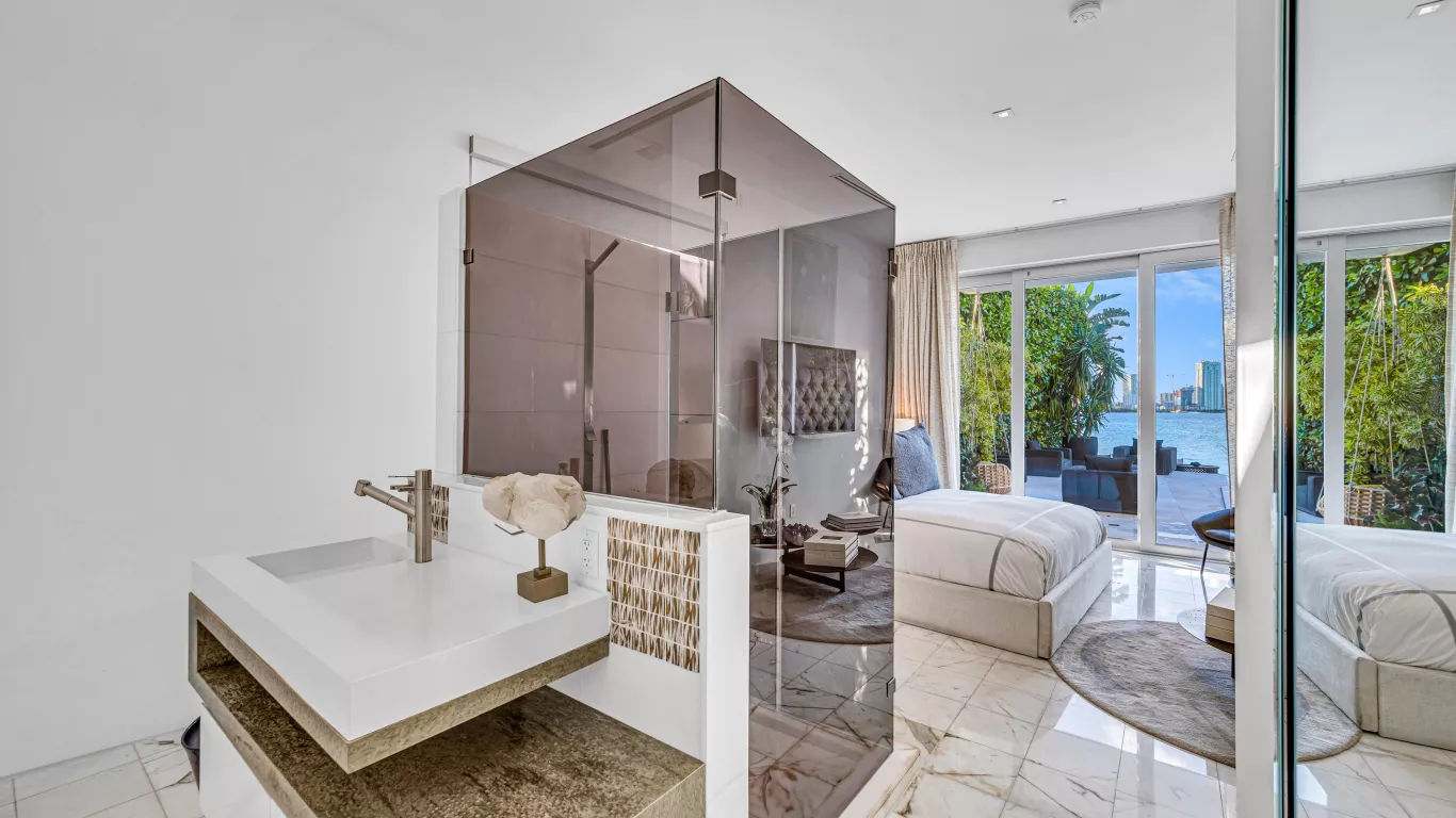 Villa Corra | Miami