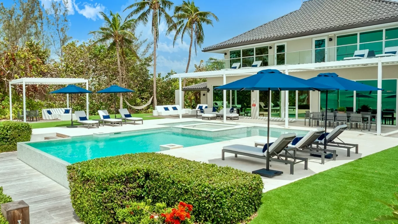 The Palm Estate | Cayman Islands