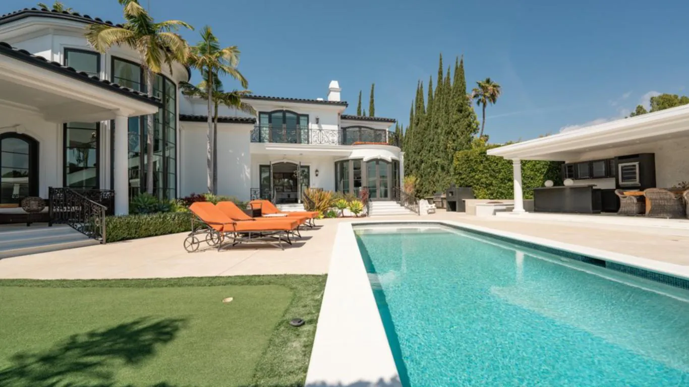 Villa Claire | Los Angeles