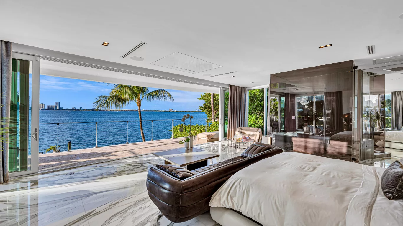 Villa Corra | Miami