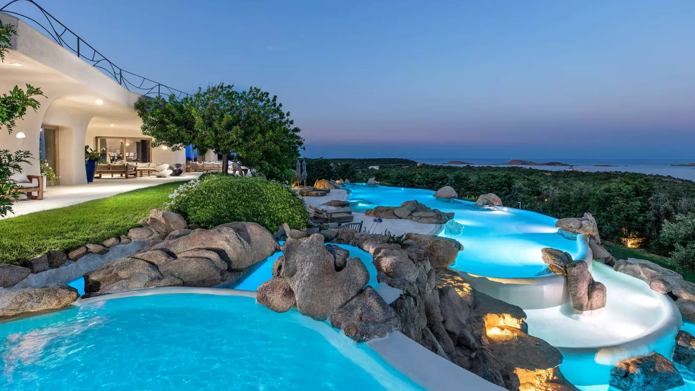 Villa The Rock | Sardinia