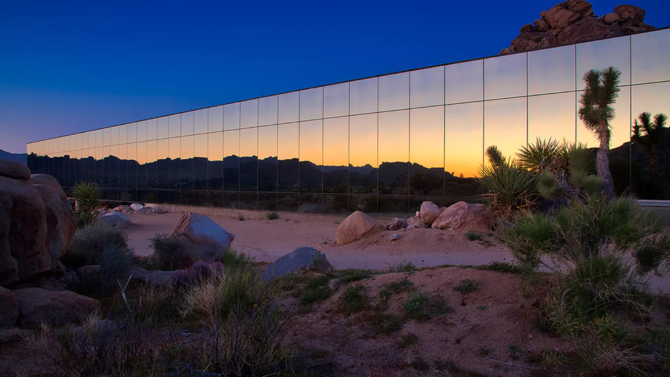 Invisible House | Palm Springs
