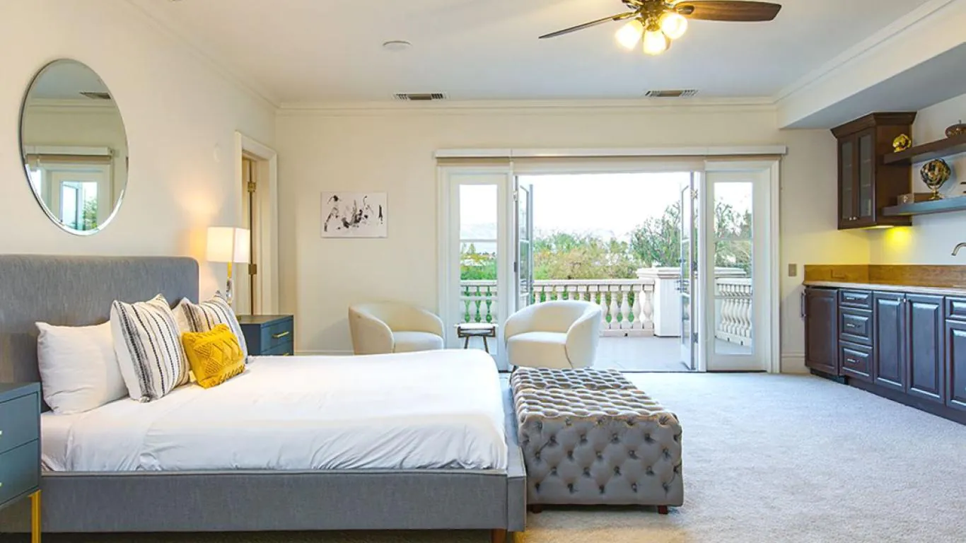 Chateau Dumont | Palm Springs