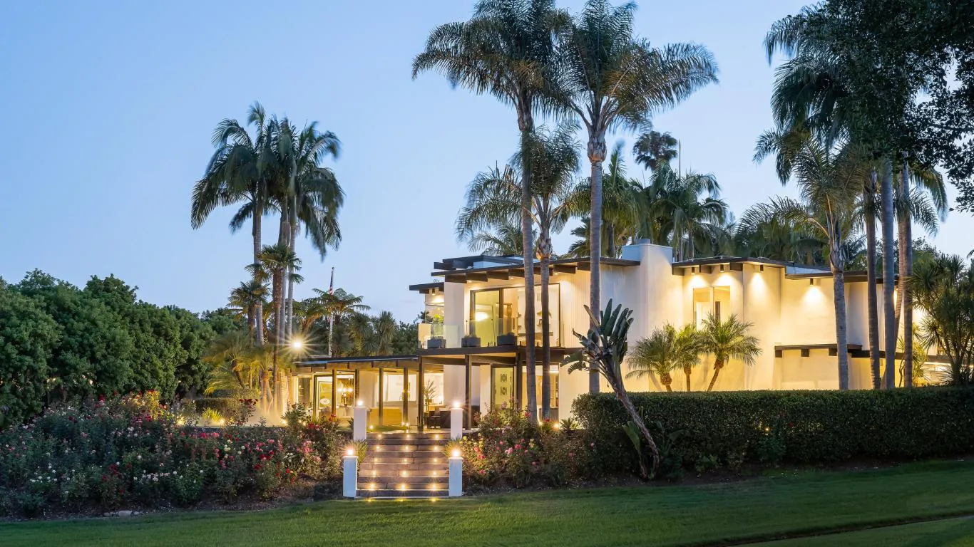 Grand Blanc Maison | San Diego