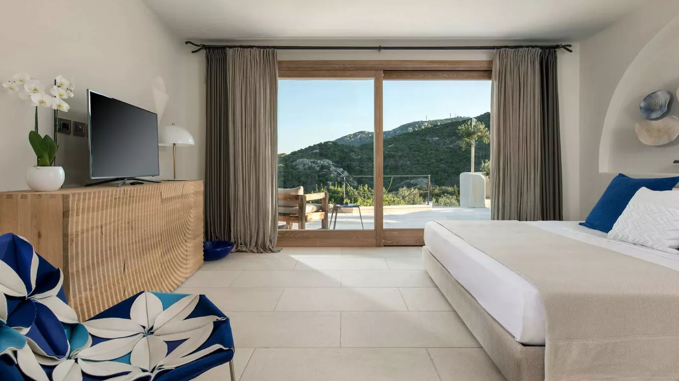 Villa The Rock | Sardinia