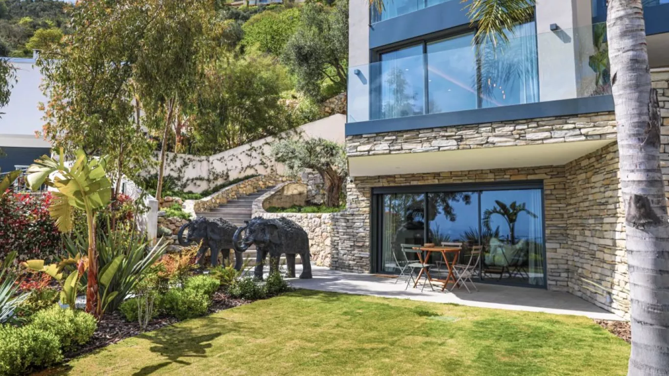 Villa Serangan | Monaco