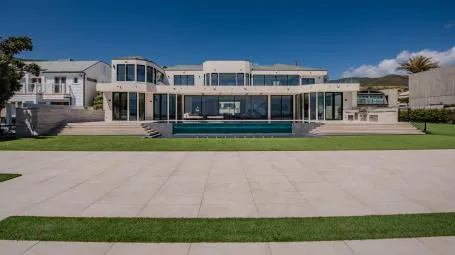 Villa Ada | Malibu