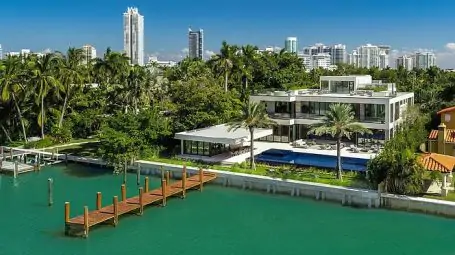 Villa Courtney | Miami