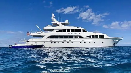 Yacht Tanzanite 145 | Yachts