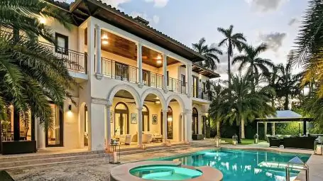 Villa Shannon | Miami