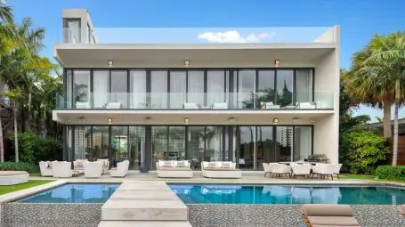 Villa Ailah | Miami