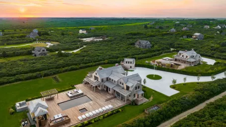 Villa Aveline | Nantucket