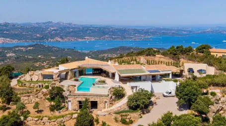 Villa Karma | Sardinia