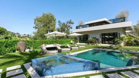Villa Irena | Los Angeles