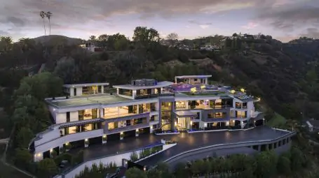 Villa Dominica | Los Angeles