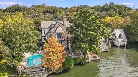 Villa Amaris | Austin
