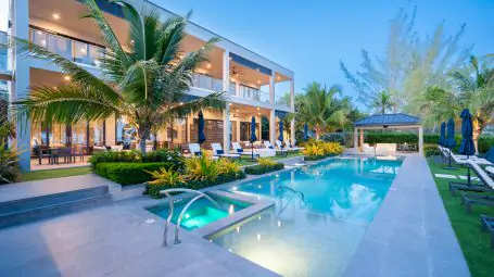 The Coconut Grove Suites | Cayman Islands