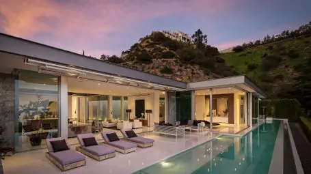Villa Luna | Los Angeles