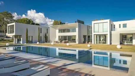 Villa China | Cannes