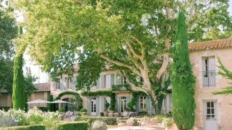 Chateau Avignon | Provence