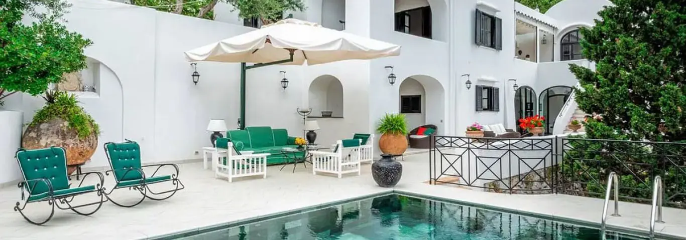Luxury holiday home rentals Capri, Luxury holiday rentals Capri, Luxury house rentals on the Amalfi Coast, Luxury vacation home for rent Capri, Luxury summer vacation home rentals Capri, Luxury villa rental in Tyrrhenian Sea, Luxury villa rentals Italian Islands, Luxury summer vacation home rentals Gulf of Naples