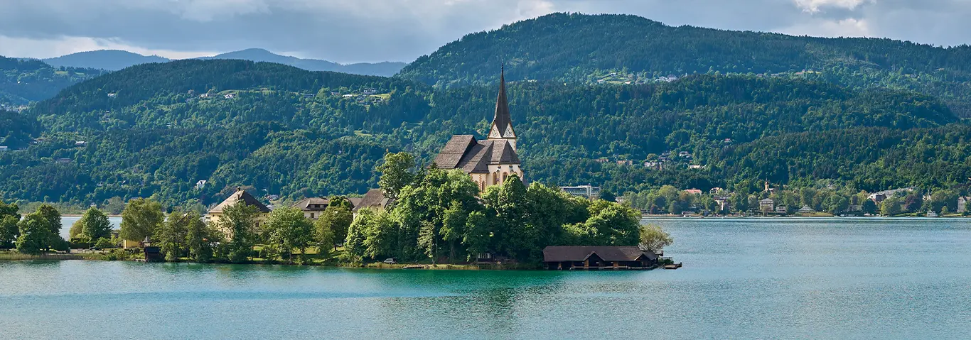 luxury villa rentals lake worthersee, luxury home rentals lake worthersee, luxury vacation rentals lake worthersee, luxury holiday homes lake worthersee, luxury villas for rent lake worthersee austria, luxury homes for rent lake worthersee