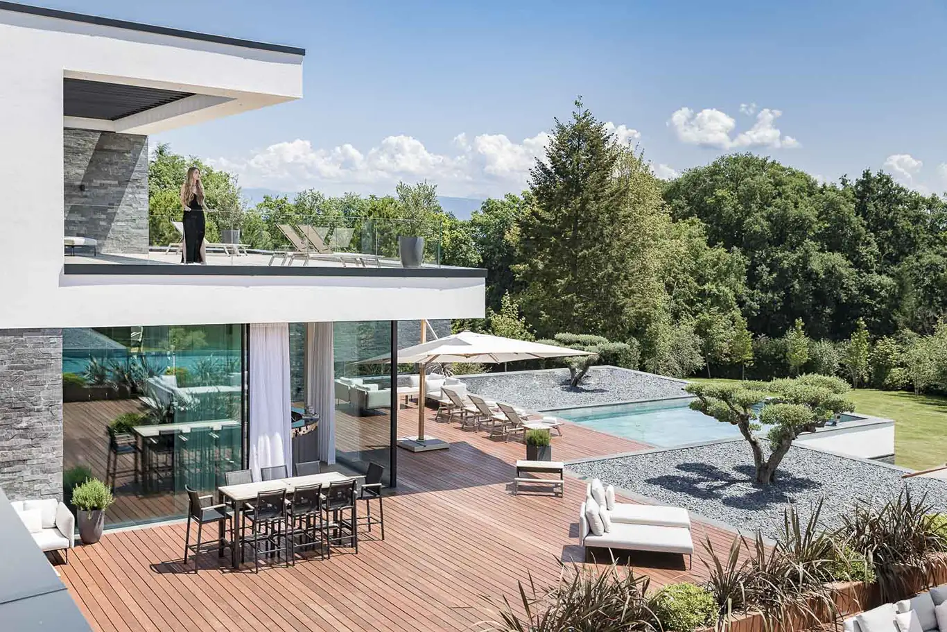 Ultima Geneva Grand Villa