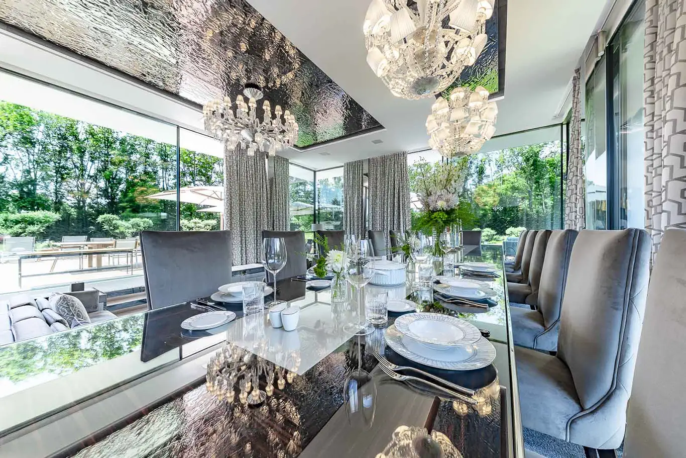 Ultima Geneva Grand Villa